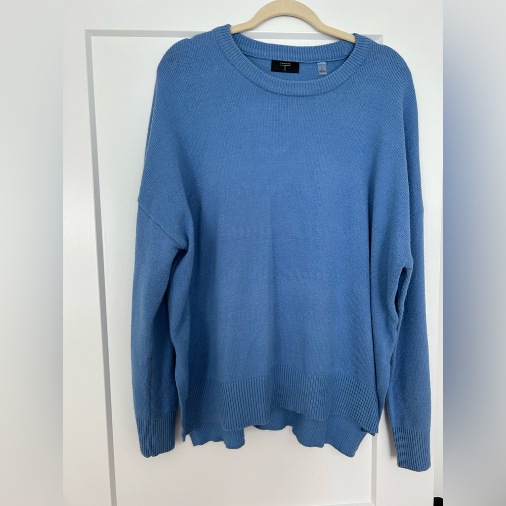 Women’s Tahari Sweater